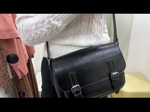 ❤️ Fa'alilolilo fa'alaua'itele o tama'i pipi FeralBerry ma se dildo i totonu o le potu fetaui Pono vk ❌️